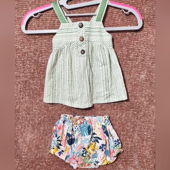 Bonnie Baby Other - 18m Girls Bonnie Baby Shirt/Short Set